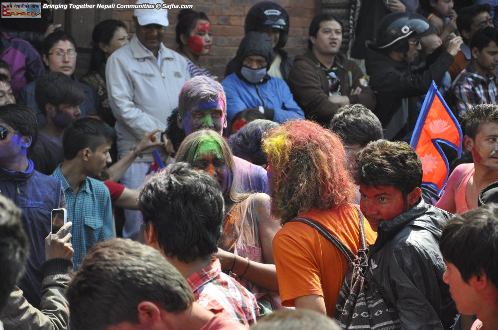 holi