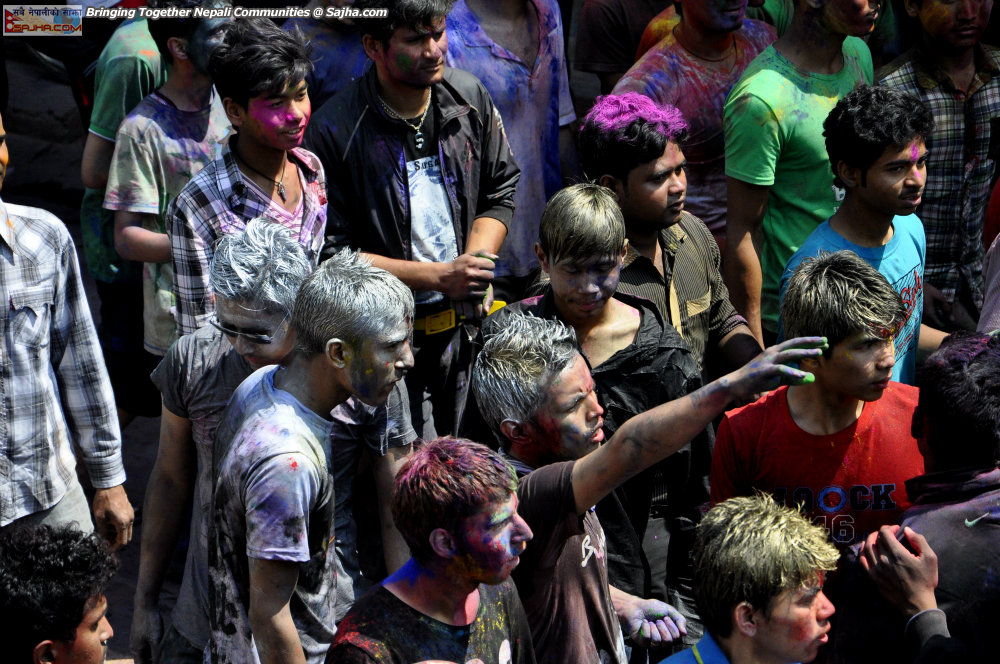 holi
