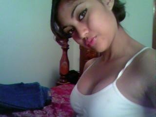 Miss iLLiNois------------>Web cam shot 