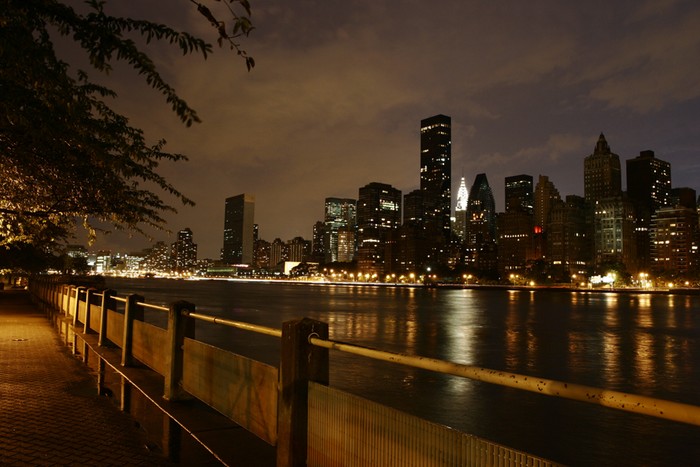 Manhattan, seen from Roosevelt Island.