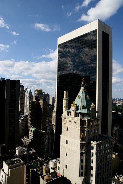 I don't know the name of this tall building