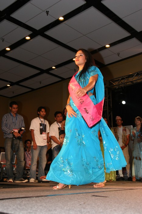 ANA 2008 FASHION SHOW