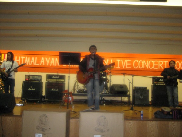 Nima Rumba and Mongolian Heart - sound check. 