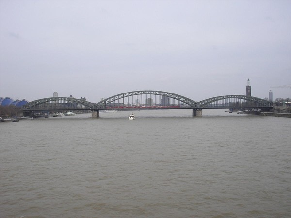 3 archs over 1 river.. 