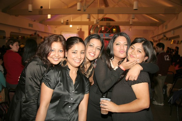 now u r looking!!!<a href="http://www.darkexpressions.com"><font color="red">more photos</font></a>