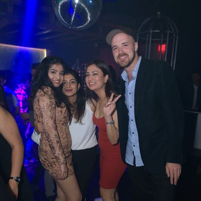 Baal Ho Night Pictures