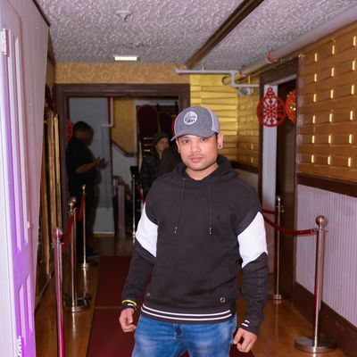 Red Carpet pics from Cheers to 2019 Party